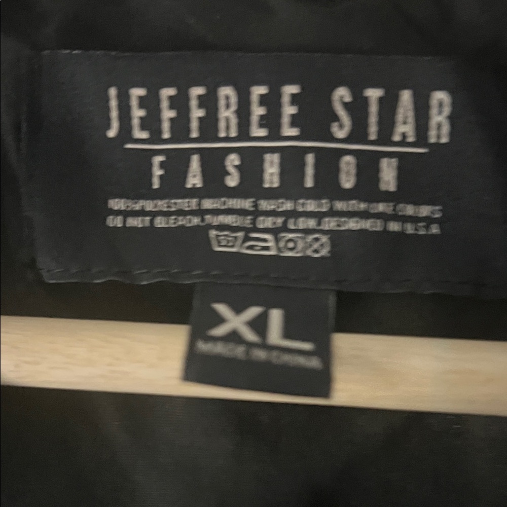 Jeffree Star Green and Beige Bomber Jacket - Picture 2 of 4